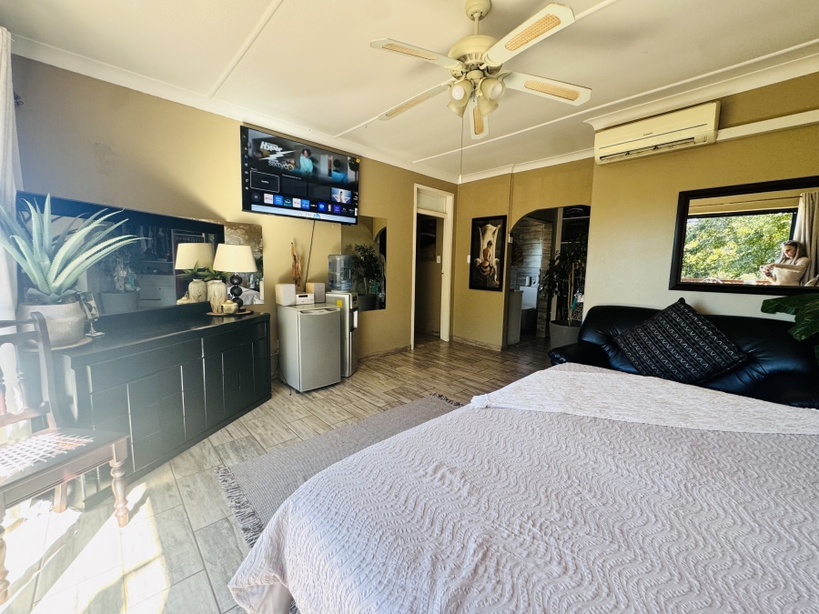 13 Bedroom Property for Sale in Wilkoppies North West